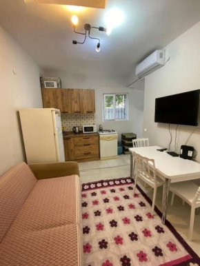 3 odalı ful eşyalı Antalya’nın kalbinde ev